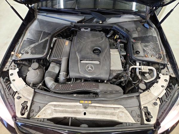 2017 MERCEDES-BENZ C C300-4M — Engine bay