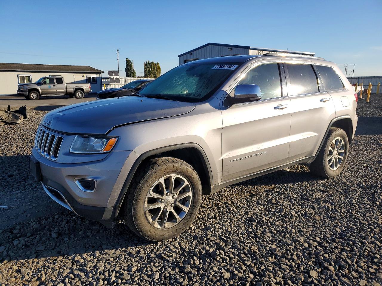 2016 JEEP GRAND CHEROKEE Limited — Front 3/4