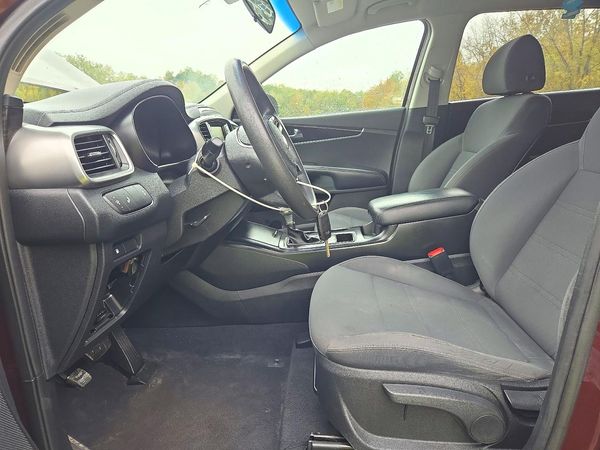 2019 KIA SORENTO — DENT