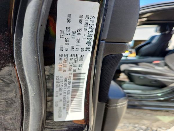 2014 JEEP CHEROKEE — VINS