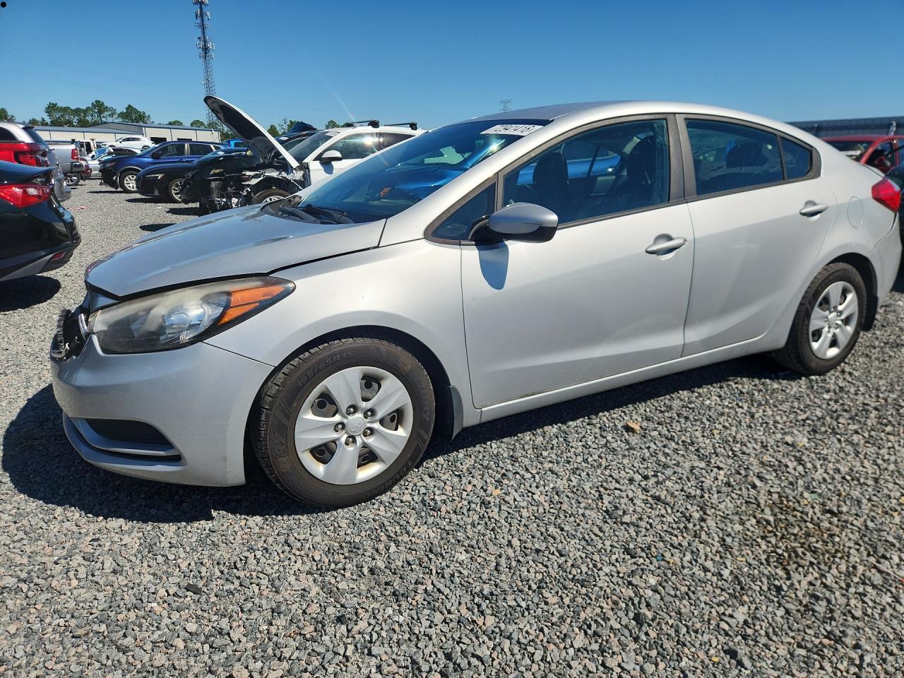 2016 KIA FORTE GL (Middle-Low Grade) — Front 3/4