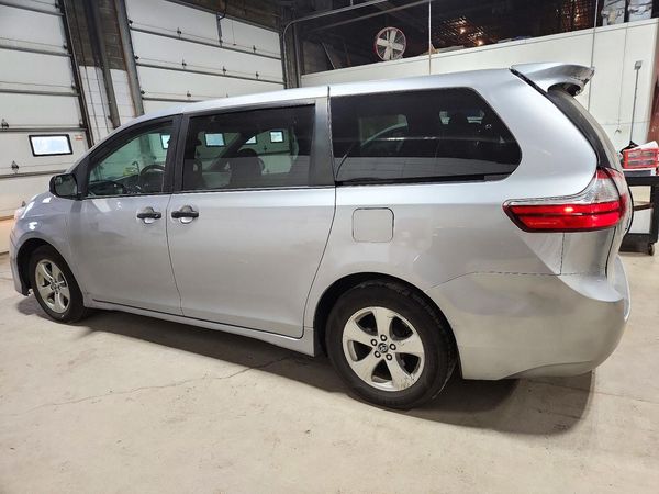 2018 TOYOTA SIENNA L — DSRA