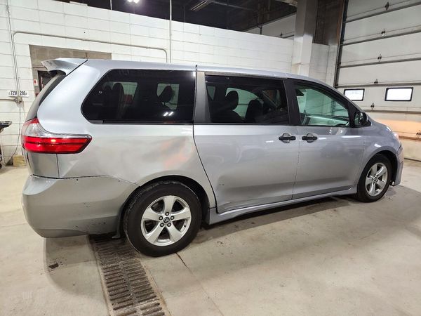 2018 TOYOTA SIENNA L — PSRA