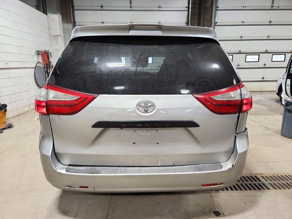 2018 TOYOTA SIENNA L — DIRR
