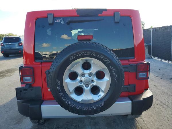 2015 JEEP WRANGLER UNLIMITED Sahara — DIRR