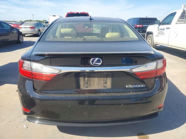 2017 LEXUS ES 300h — DIRR