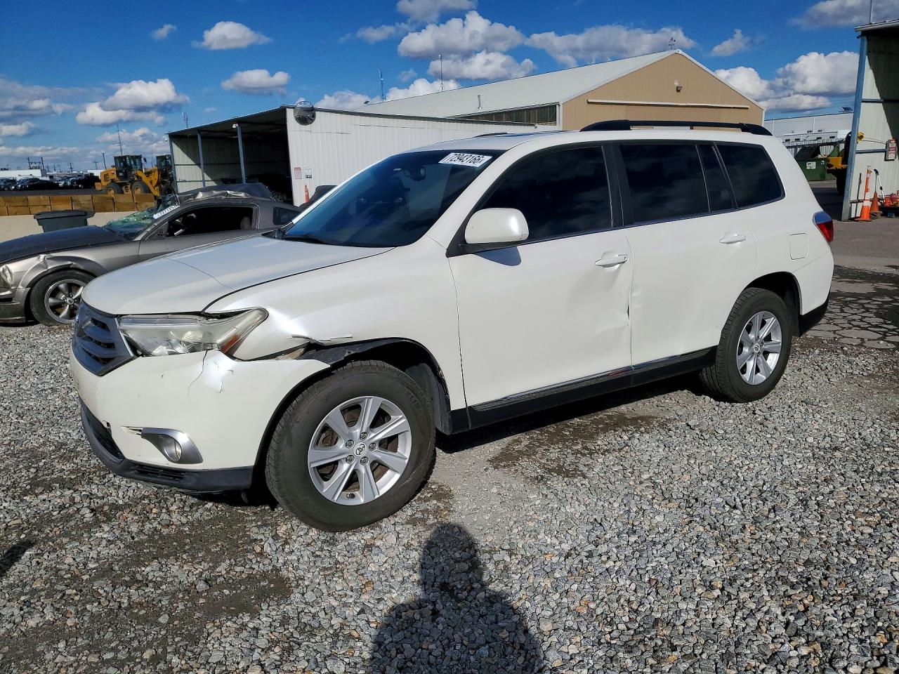 2012 TOYOTA HIGHLANDER Base/Hybrid — Front 3/4