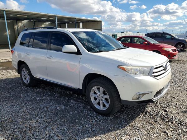 2012 TOYOTA HIGHLANDER Base/Hybrid — Passenger 3/4