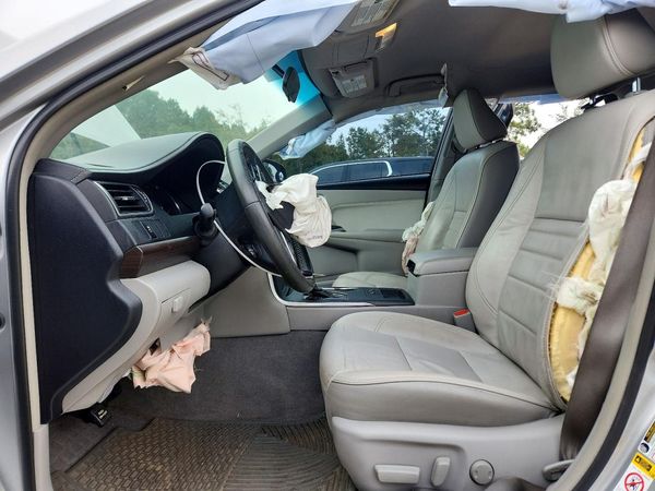 2017 TOYOTA CAMRY LE/SE/XLE/XSE — DENT