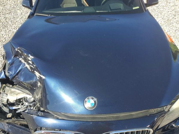 2015 BMW 740 — Engine bay