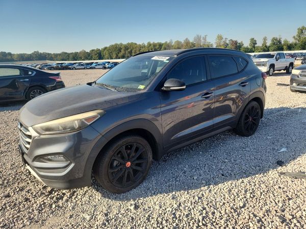 2017 HYUNDAI TUCSON — DSFA — Front 3/4