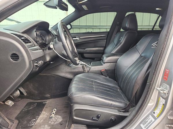 2015 CHRYSLER 300 300S — DENT