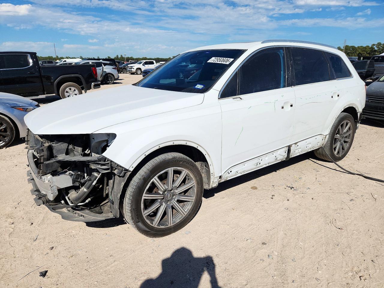 2018 AUDI Q7 quattro Premium Plus — Front 3/4