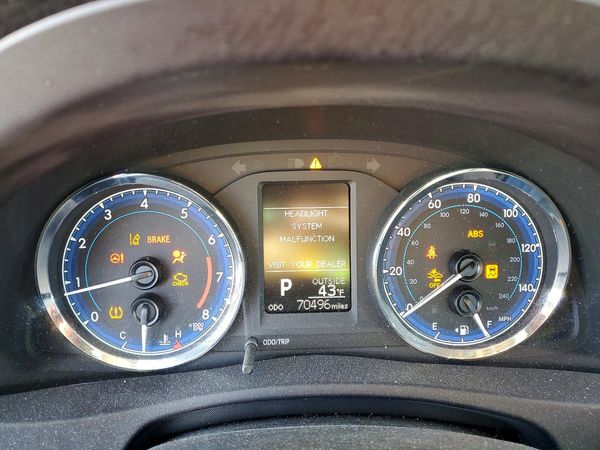 2018 TOYOTA COROLLA