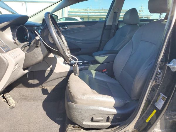 2015 HYUNDAI SONATA GLS(Middle) — DENT