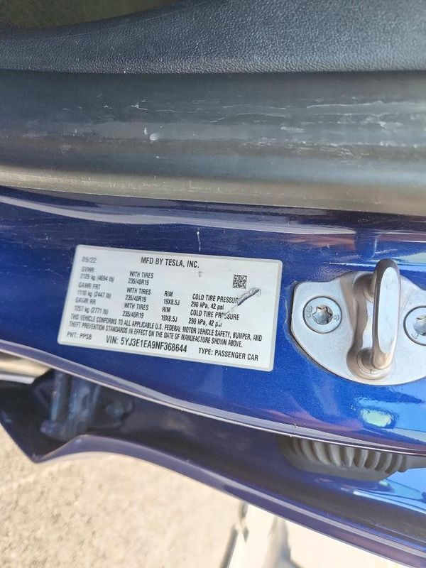 2022 TESLA MODEL 3 — VINS