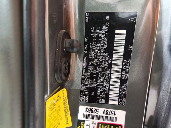 2012 TOYOTA SIENNA — VINS