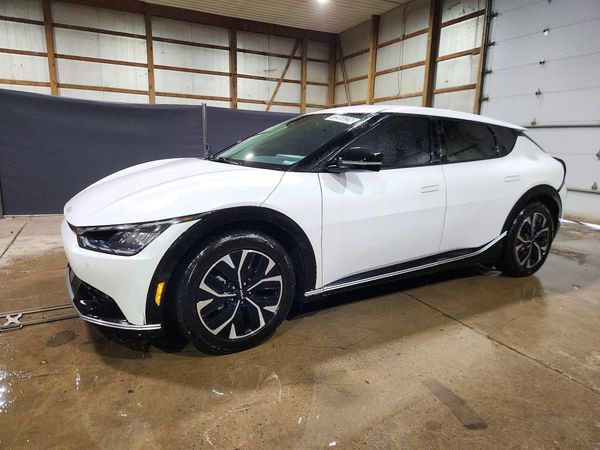 2023 KIA EV6 Light, Wind — Front 3/4