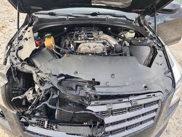 2014 CADILLAC ATS Standard — Engine bay