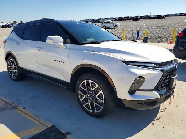2025 CHEVROLET BLAZER RS — Passenger 3/4