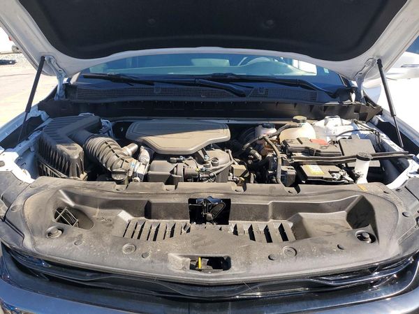 2025 CHEVROLET BLAZER RS — Engine bay