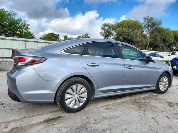2016 HYUNDAI SONATA GL (Middle-Low) — PSRA