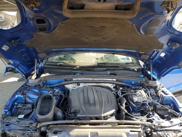 2019 PORSCHE MACAN — Engine bay
