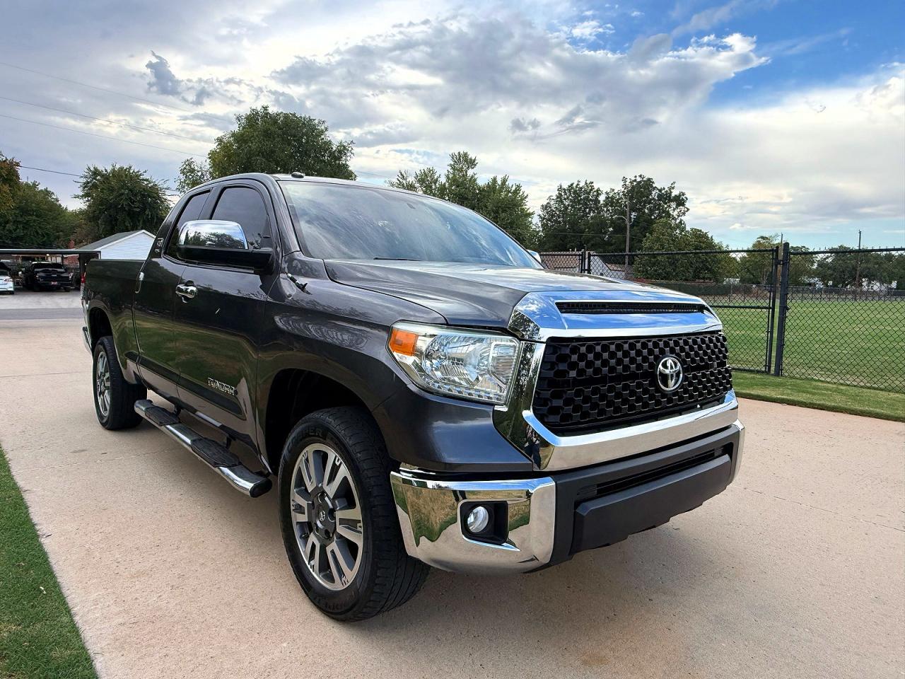 2014 TOYOTA TUNDRA