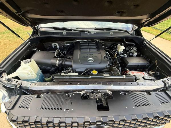 2014 TOYOTA TUNDRA