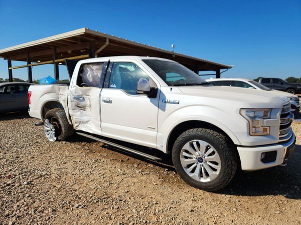 2017 FORD F150 SuperCrew — Passenger 3/4