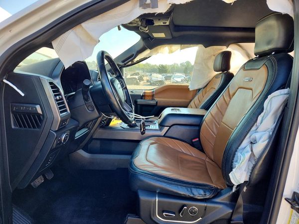 2017 FORD F150 SuperCrew — DENT