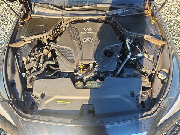 2019 INFINITI Q50 — Engine bay