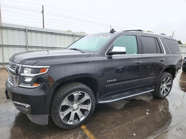 2019 CHEVROLET TAHOE Premier — Front 3/4