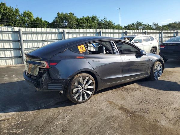 2025 TESLA MODEL 3 — PSRA