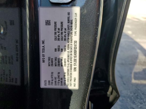 2025 TESLA MODEL 3 — VINS