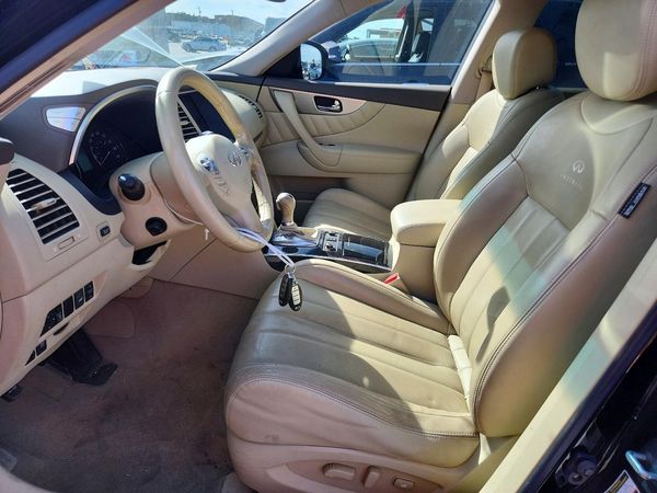2013 INFINITI FX37 — DENT