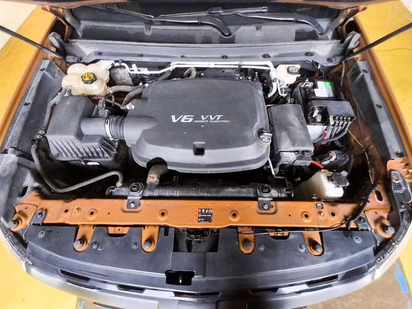 2017 CHEVROLET COLORADO Z71 — Engine bay