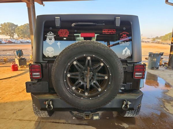 2013 JEEP WRANGLER Sahara — DIRR