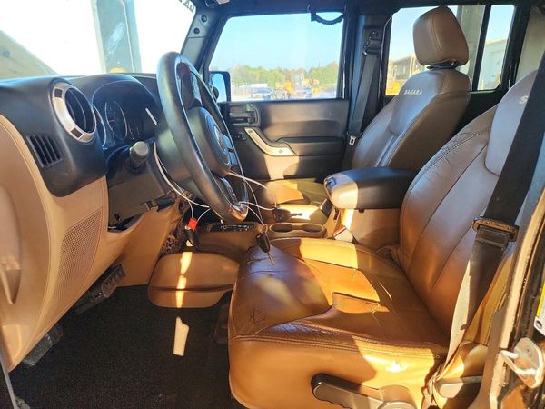 2013 JEEP WRANGLER Sahara — DENT