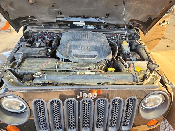 2013 JEEP WRANGLER Sahara — Engine bay