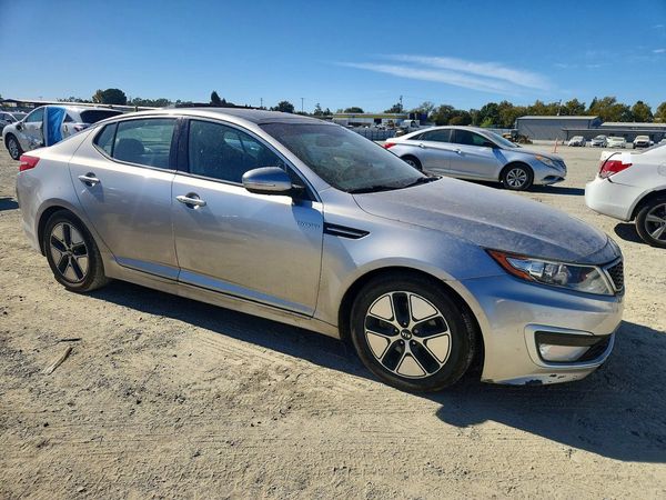 2013 KIA OPTIMA LX — Passenger 3/4