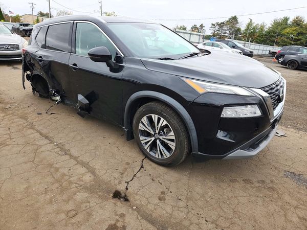 2021 NISSAN ROGUE SV — Passenger 3/4