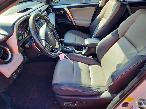 2014 TOYOTA RAV4 High — DENT