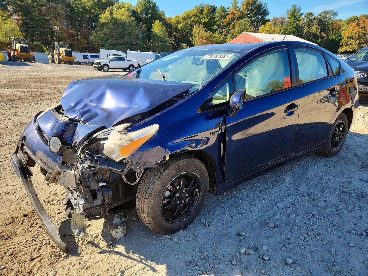 2013 TOYOTA PRIUS — Front 3/4