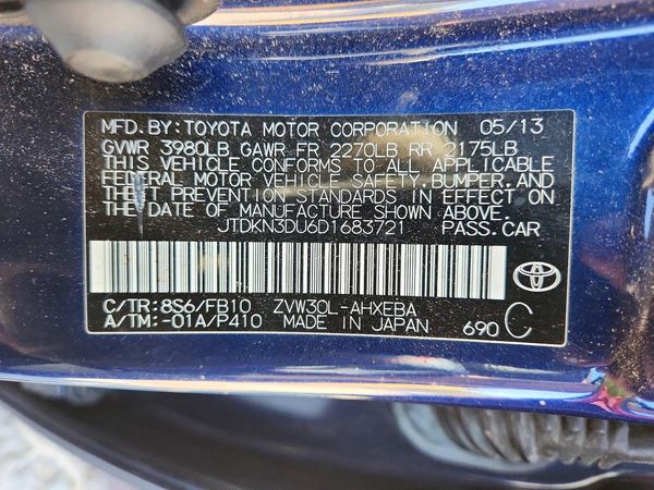 2013 TOYOTA PRIUS — VINS