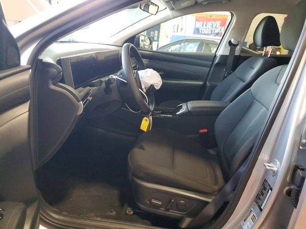 2025 HYUNDAI TUCSON SEL — DENT