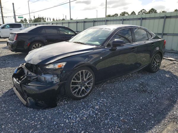 2014 LEXUS IS 250 — Front 3/4