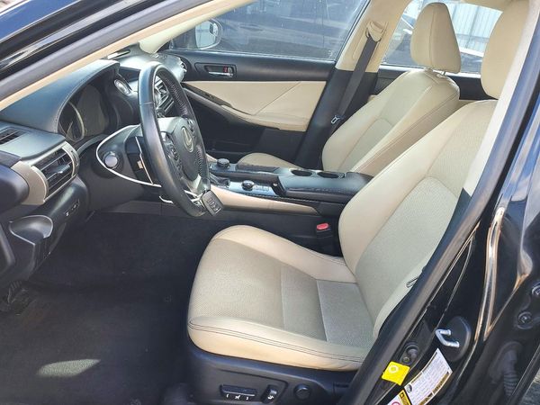 2014 LEXUS IS 250 — DENT