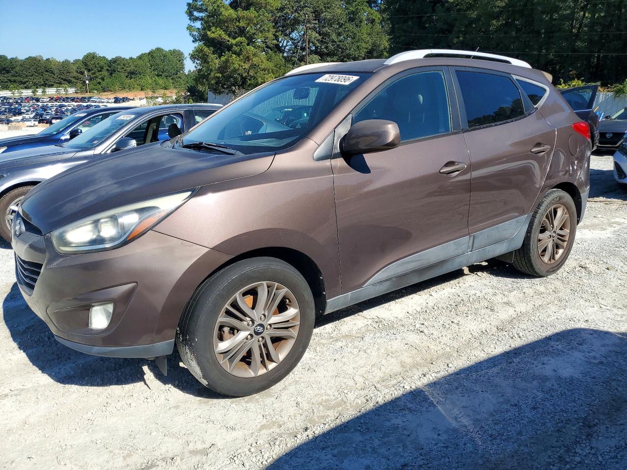2015 HYUNDAI TUCSON GLS (Middle) — Front 3/4