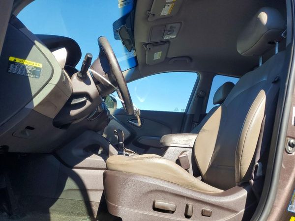 2015 HYUNDAI TUCSON GLS (Middle) — DENT